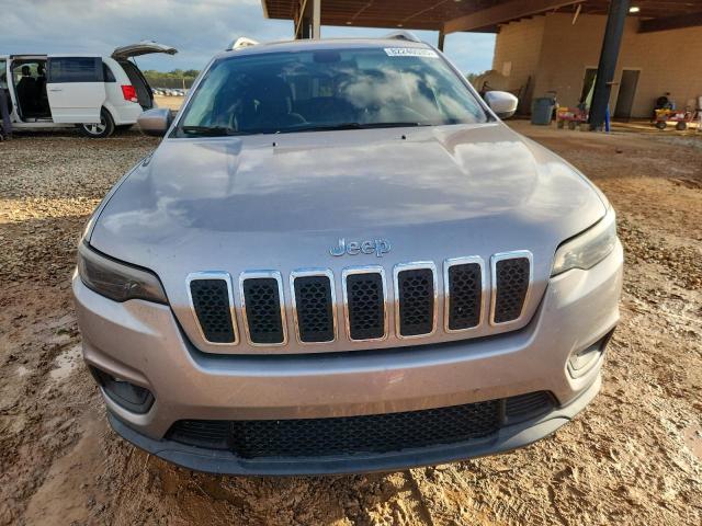 1C4PJLCB8KD221612 - 2019 JEEP CHEROKEE LATITUDE Gümüş foto 5