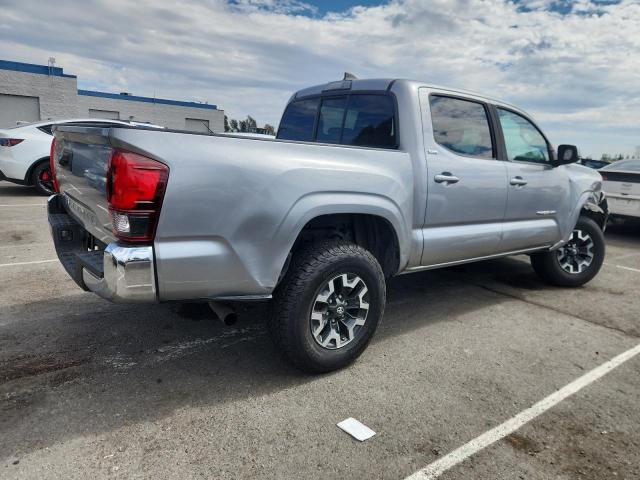 5TFAX5GN7KX142810 - 2019 TOYOTA TACOMA DOUBLE CAB 银色 照片 3