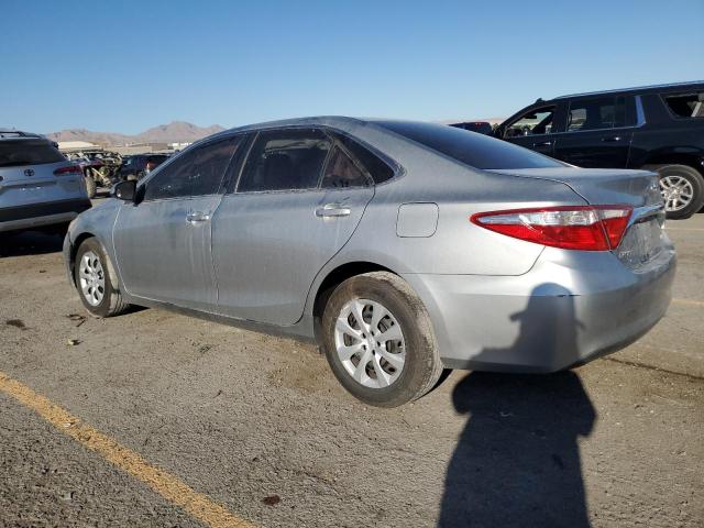 4T1BF1FK6GU548069 - 2016 TOYOTA CAMRY LE SILVER photo 2