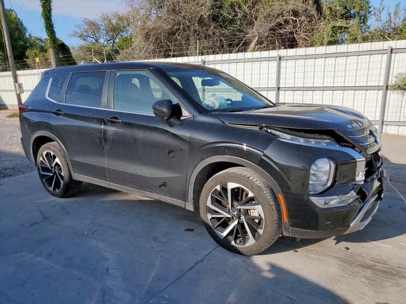 JA4J3VA85RZ017229 - 2024 MITSUBISHI OUTLANDER SE 黑色 照片 4