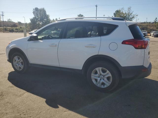 JTMZFREV7FJ042702 - 2015 TOYOTA RAV4 LE 白色 照片 2
