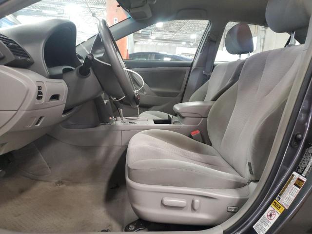 4T4BF3EK1BR097905 - 2011 TOYOTA CAMRY BASE ნაცრისფერი ფოტო 7