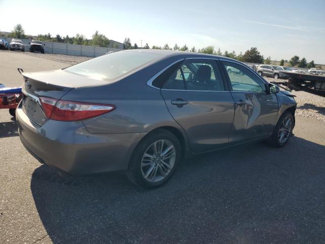 4T1BF1FK7HU425740 - 2017 TOYOTA CAMRY LE GRAY photo 3