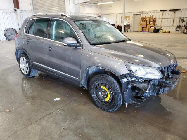 WVGBV7AX4CW000482 - 2012 VOLKSWAGEN TIGUAN S GRAY photo 4