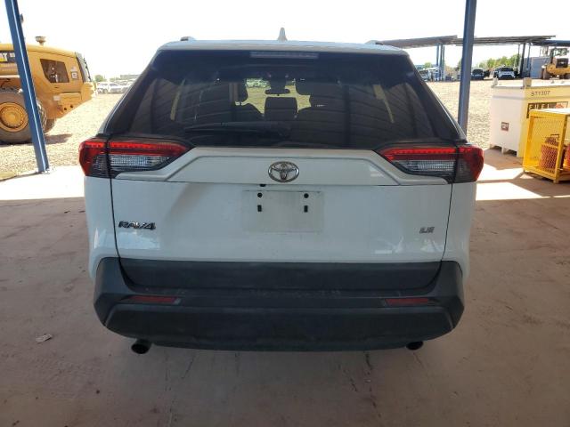 2T3H1RFV8KW007431 - 2019 TOYOTA RAV4 LE WHITE photo 6