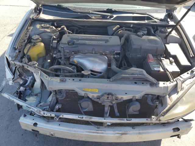 JTDBE32K120038642 - 2002 TOYOTA CAMRY LE 银色 照片 11