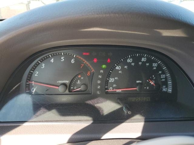 JTDBE32K120038642 - 2002 TOYOTA CAMRY LE 银色 照片 9