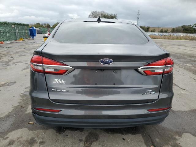 3FA6P0LU1KR121407 - 2019 FORD FUSION SE GRAY photo 6