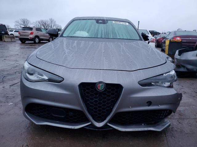 ZARFAEEN2J7580603 - 2018 ALFA ROMEO GIULIA TI Q4 GRAY photo 5