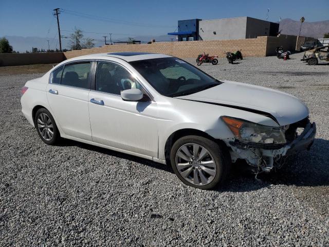 1HGCP3F88CA021573 - 2012 HONDA ACCORD EXL WHITE photo 4