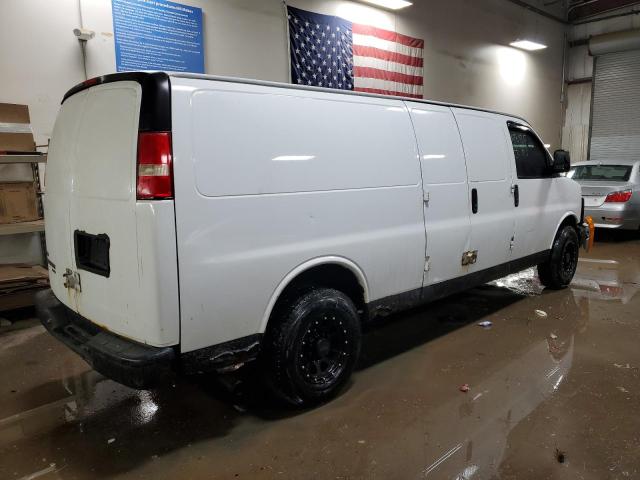 1GCWGGCA8B1189058 - 2011 CHEVROLET EXPRESS G2 WHITE photo 3