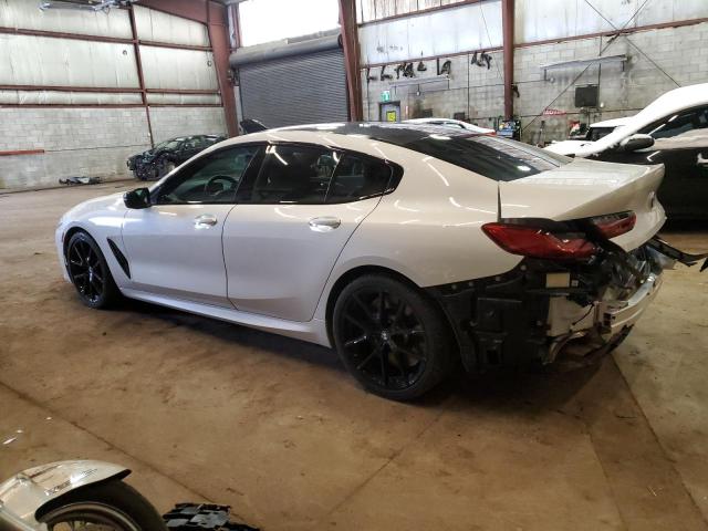 WBAGV8C01NCJ55184 - 2022 BMW M850XI WHITE photo 2