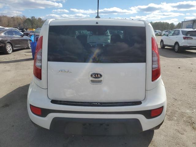 KNDJT2A51C7434957 - 2012 KIA SOUL WHITE photo 6