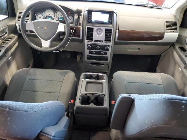 2A4RR5D16AR250566 - 2010 CHRYSLER TOWN & COU TOURING RED photo 8