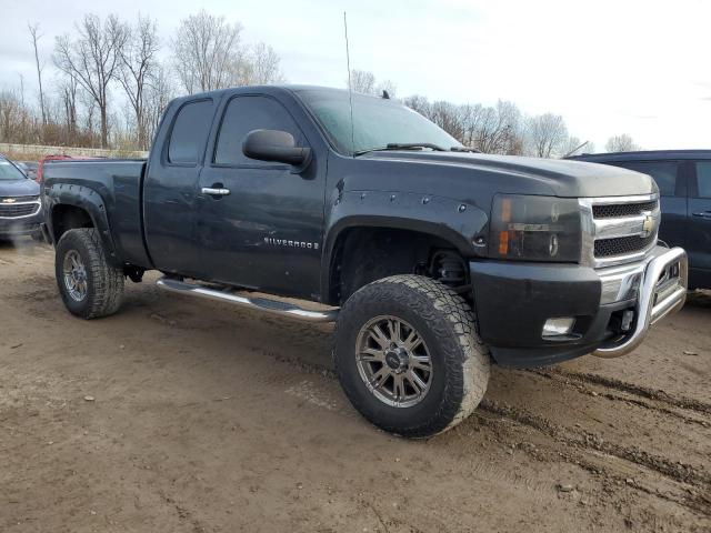 1GCEK29099Z108723 - 2009 CHEVROLET SILVERADO K1500 LT BLACK photo 4