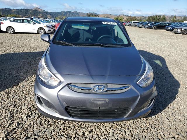 KMHCT5AE2HU346773 - 2017 HYUNDAI ACCENT SE Gri fotoğraf 5