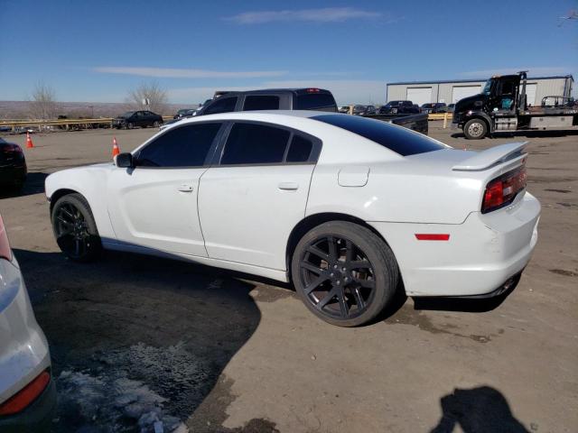 2C3CDXBGXEH216319 - 2014 DODGE CHARGER SE WHITE photo 2