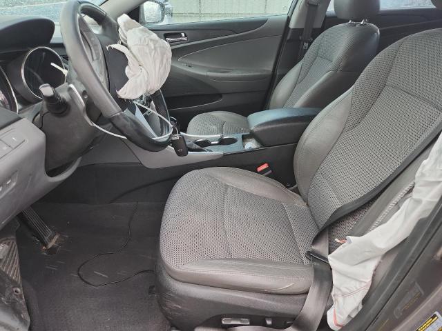 5NPEC4AC7CH324468 - 2012 HYUNDAI SONATA SE GRAY photo 7