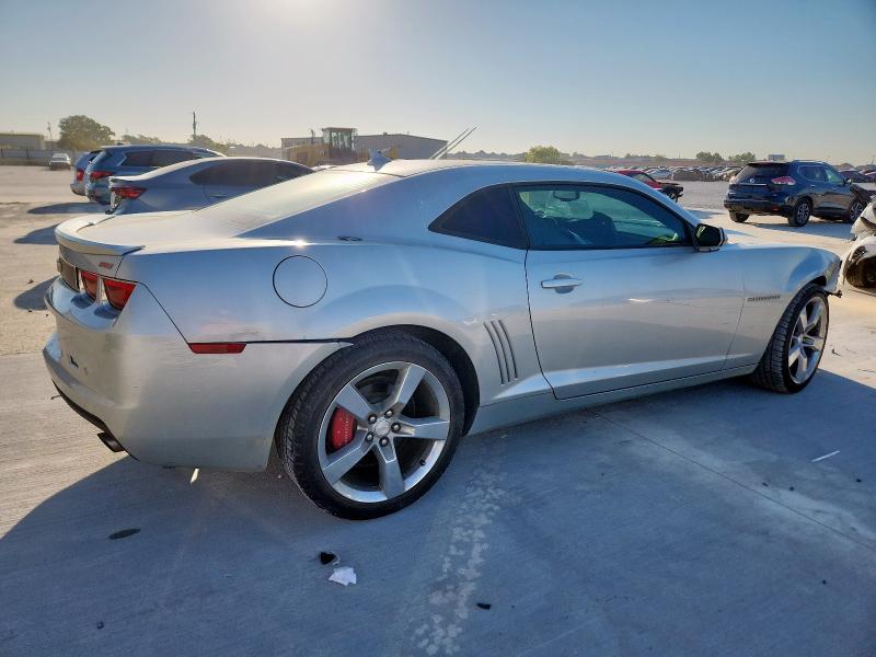 2G1FC1E31C9100377 - 2012 CHEVROLET CAMARO LT 银色 照片 3