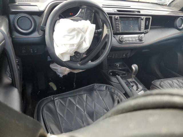 2T3JFREVXJW743645 - 2018 TOYOTA RAV4 SE Qara foto 8