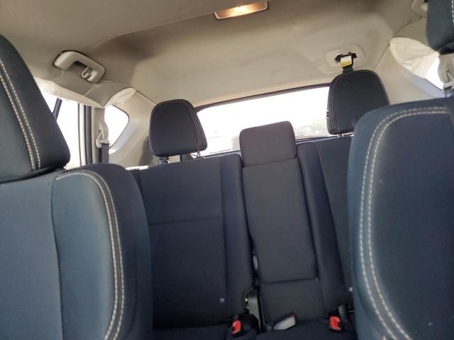 2T3RFREV0DW092582 - 2013 TOYOTA RAV4 XLE WHITE photo 10