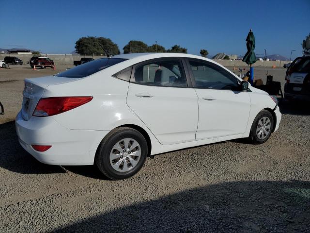 KMHCT4AE8GU977293 - 2016 HYUNDAI ACCENT SE WHITE photo 3