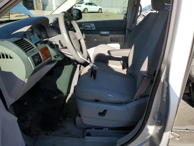 2A8HR54P08R714072 - 2008 CHRYSLER TOWN & COU TOURING SILVER photo 7