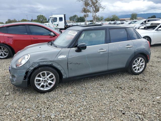 2015 MINI COOPER S, 