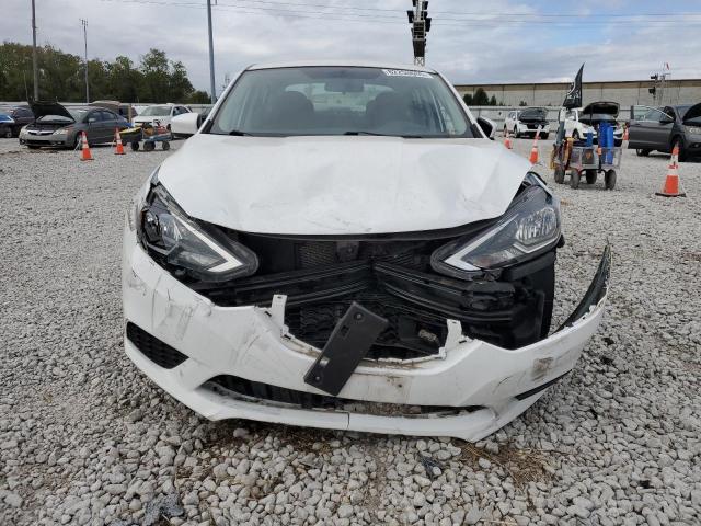 3N1AB7AP6JY288202 - 2018 NISSAN SENTRA S 白色 照片 5