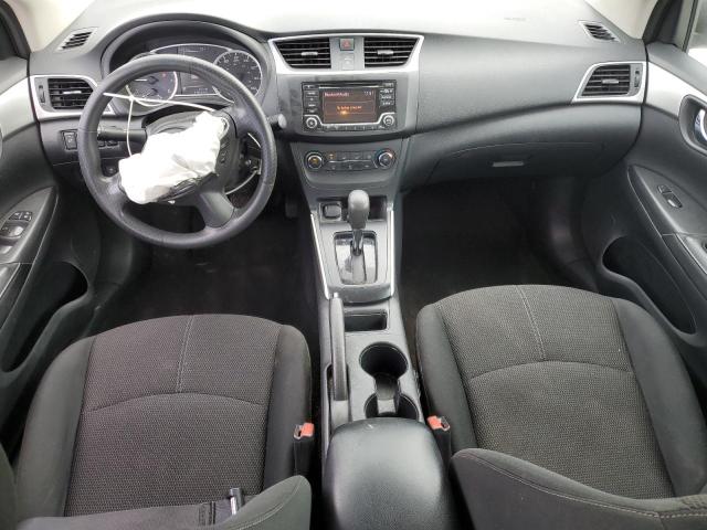 3N1AB7AP6JY288202 - 2018 NISSAN SENTRA S 白色 照片 8