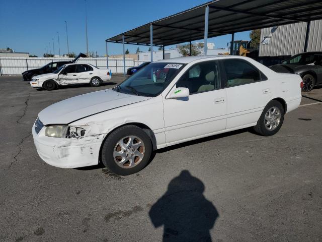 2000 TOYOTA CAMRY CE, 