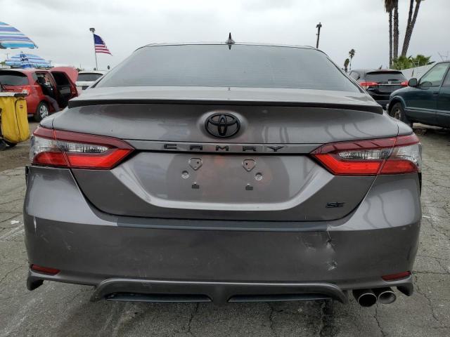 4T1G11AK2RU194274 - 2024 TOYOTA CAMRY SE NIGHT SHADE CHARCOAL photo 6