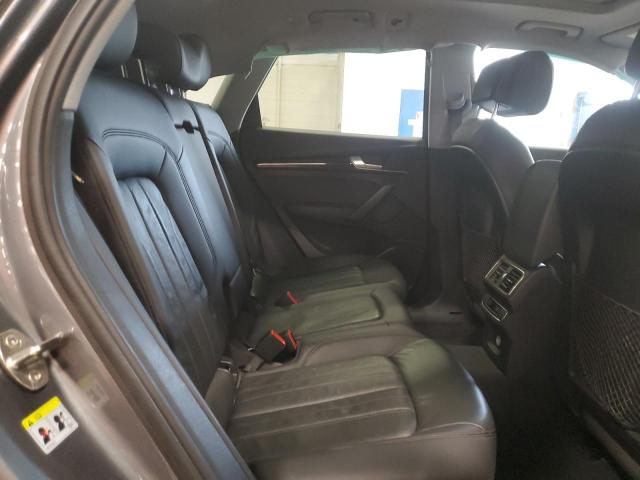 WA1ANAFY4J2016307 - 2018 AUDI Q5 PREMIUM GRAY photo 11