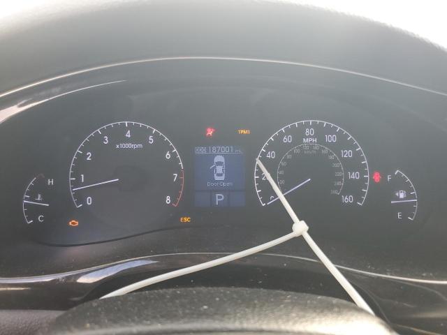 KMHGC4DD6DU236804 - 2013 HYUNDAI GENESIS 3.8L SILVER photo 9