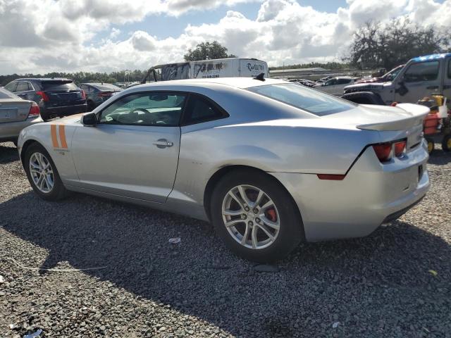2G1FA1ED9B9118798 - 2011 CHEVROLET CAMARO LS SILVER photo 2