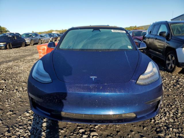 5YJ3E1EA1JF045490 - 2018 TESLA MODEL 3 BLUE photo 5