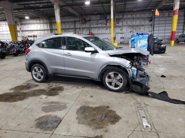 3CZRU6H37JG720366 - 2018 HONDA HR-V LX SILVER photo 4