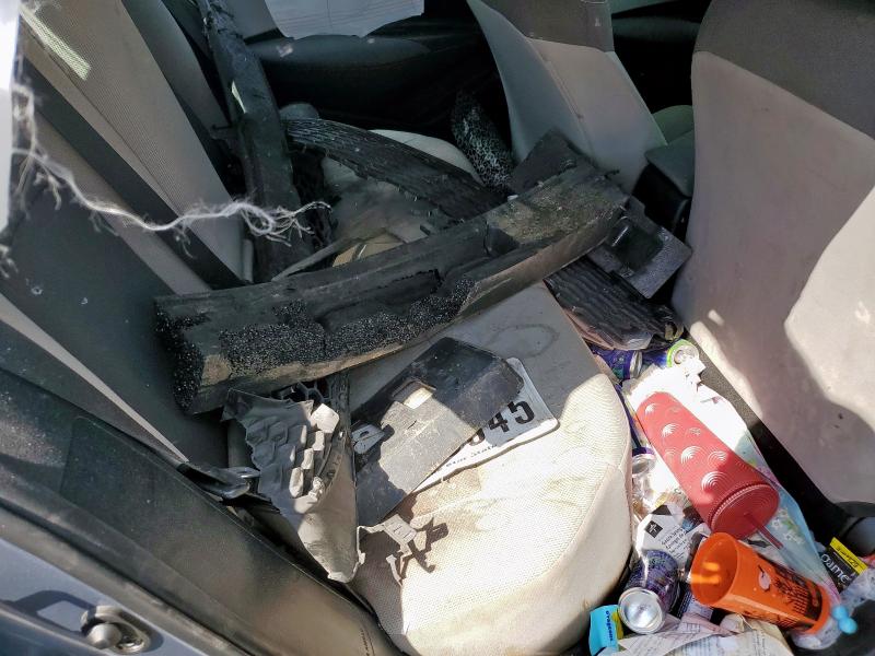 5YFEPMAE4NP318817 - 2022 TOYOTA COROLLA LE GRAY photo 10