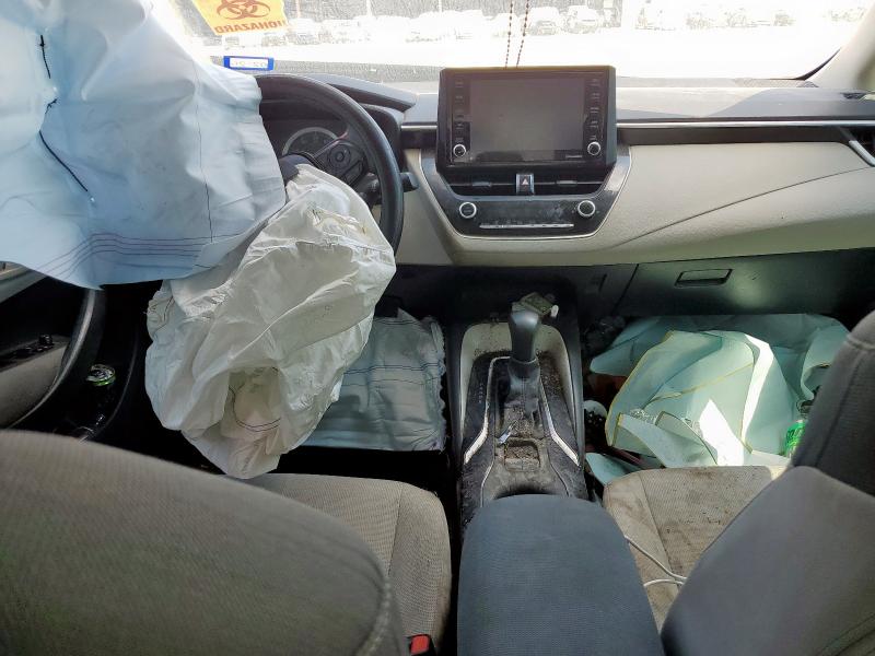 5YFEPMAE4NP318817 - 2022 TOYOTA COROLLA LE GRAY photo 8