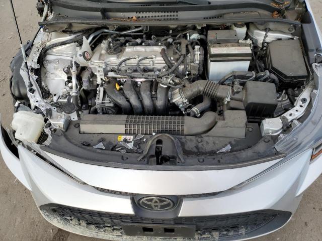 5YFEPMAE5MP178470 - 2021 TOYOTA COROLLA LE SILVER photo 11