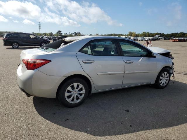 2T1BURHE6KC135073 - 2019 TOYOTA COROLLA L 银色 照片 3