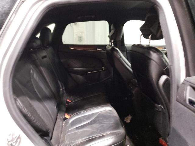 5LMCJ2D95HUL72140 - 2017 LINCOLN MKC SELECT Արծաթագույն լուսանկար 11