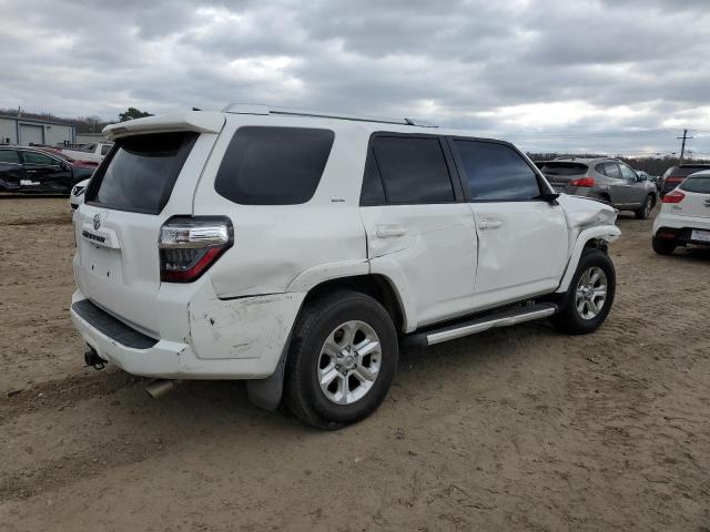 JTEZU5JR0F5101956 - 2015 TOYOTA 4RUNNER SR5 WHITE photo 3