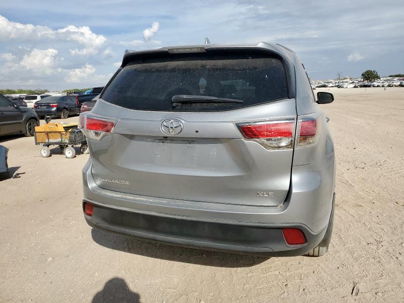 5TDKKRFH2GS154754 - 2016 TOYOTA HIGHLANDER XLE ვერცხლისფერი ფოტო 6