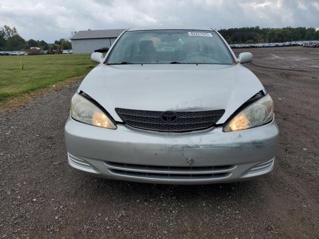 4T1BE32K34U940555 - 2004 TOYOTA CAMRY LE SILVER photo 5