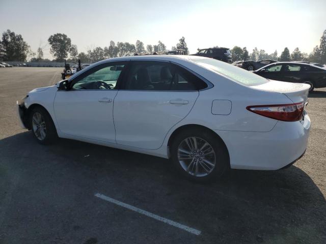 4T1BF1FK9FU986213 - 2015 TOYOTA CAMRY LE WHITE photo 2