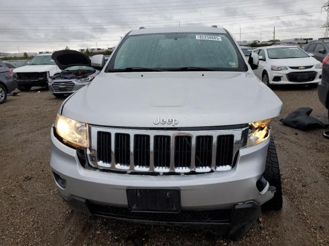 1C4RJFAG3CC213515 - 2012 JEEP GRAND CHER LAREDO SILVER photo 5