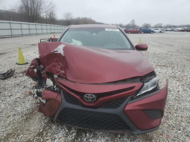 4T1B11HK1JU653976 - 2018 TOYOTA CAMRY L MAROON photo 5