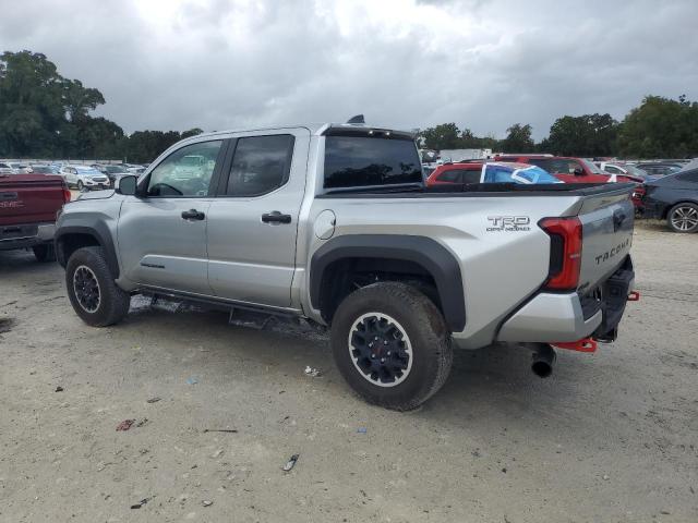 3TYLB5JN4RT034147 - 2024 TOYOTA TACOMA DOUBLE CAB 银色 照片 2