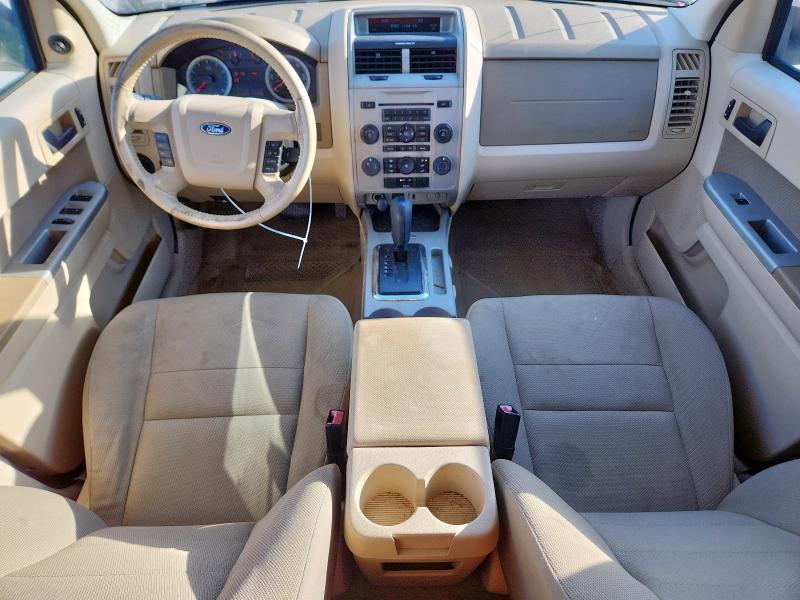 1FMCU0D77AKA30963 - 2010 FORD ESCAPE XLT RED photo 8